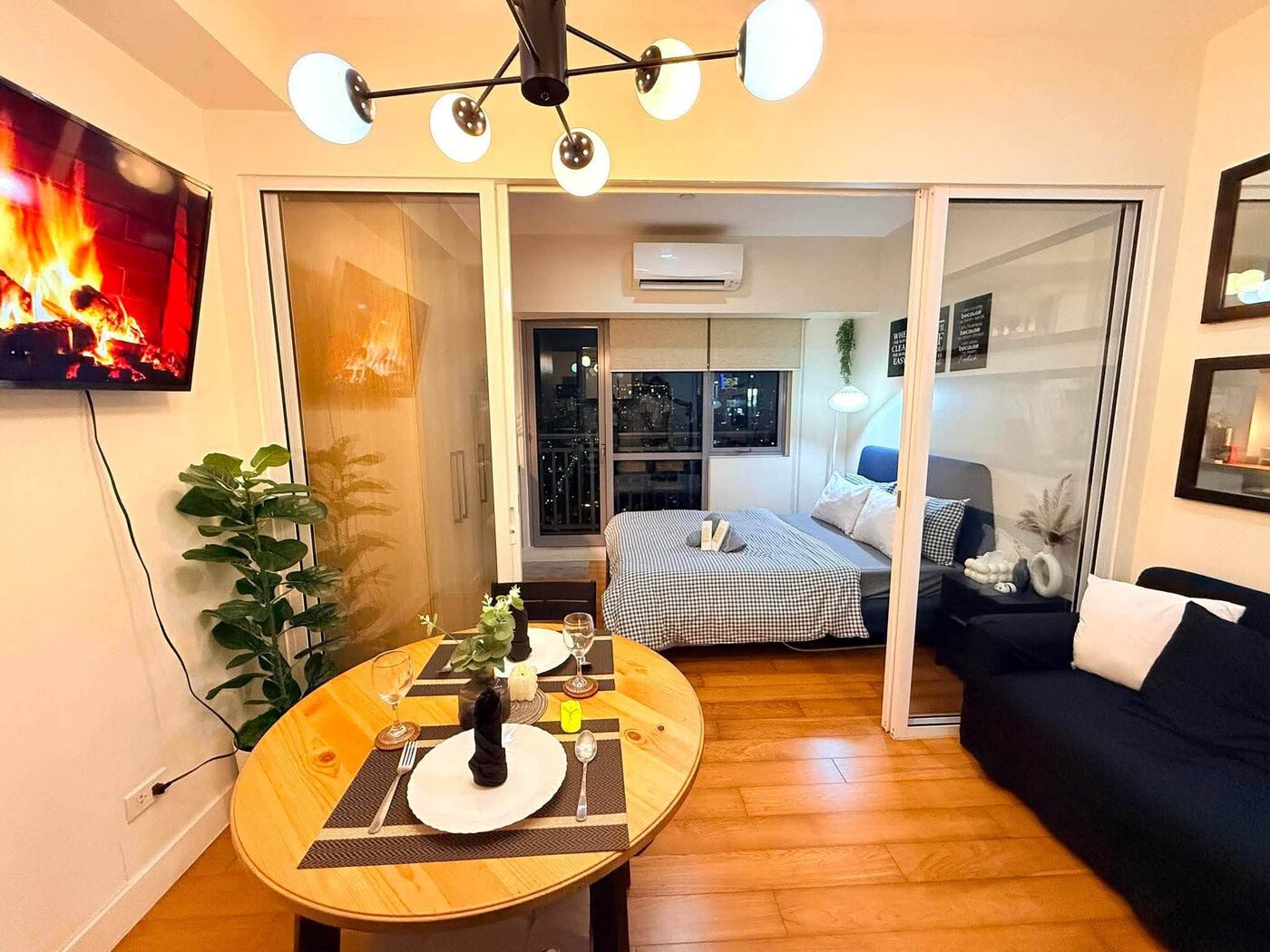 Living and dining area